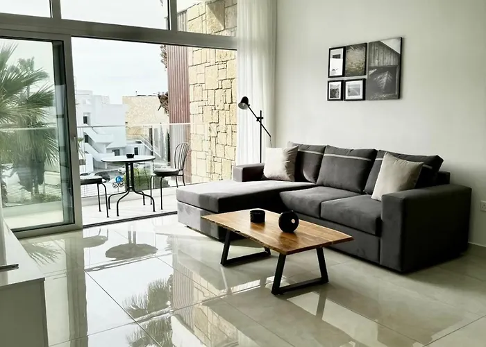 Seaside Bliss 1-Bed Apt