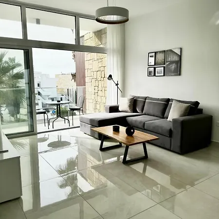 Seaside Bliss 1-Bed Apt Paphos Buitenkant foto
