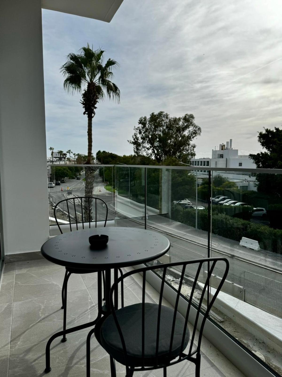 Seaside Bliss 1-bed Appartement Paphos